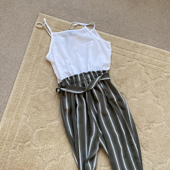 Urban Planet Jumpsuit - Picture 4 of 4